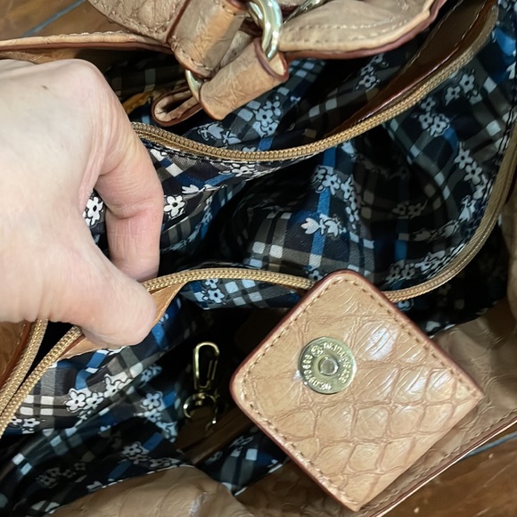 Jessica Simpson shoulder purse - Picture 6 of 12